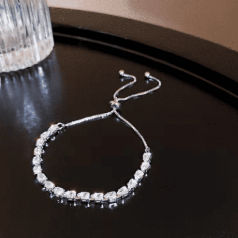 Lustrous Heart Stone Bracelet