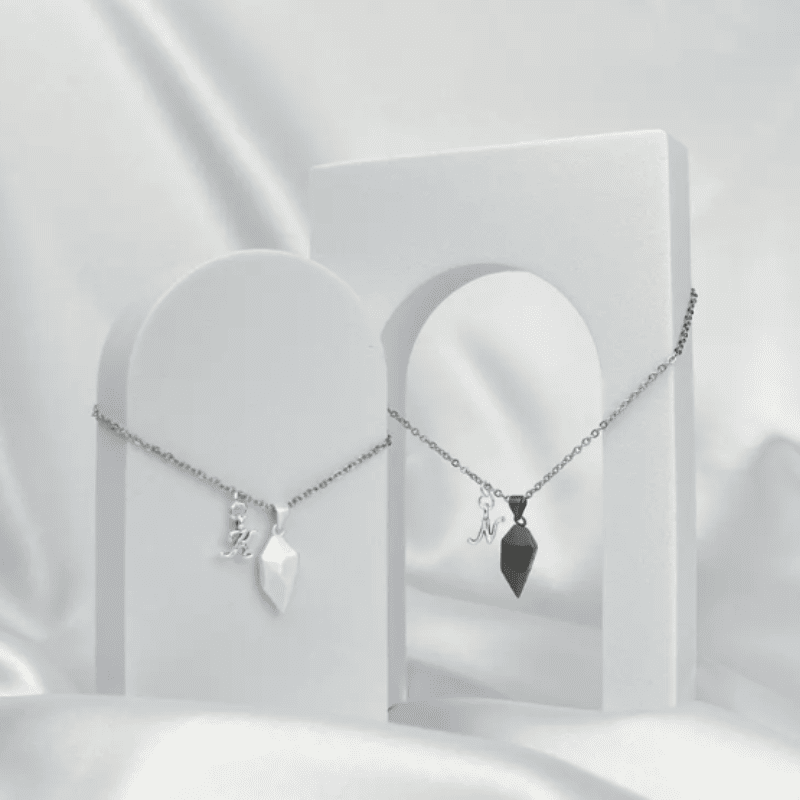 Pulled to You Necklace Set