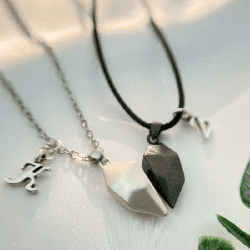 Pulled to You Necklace Set